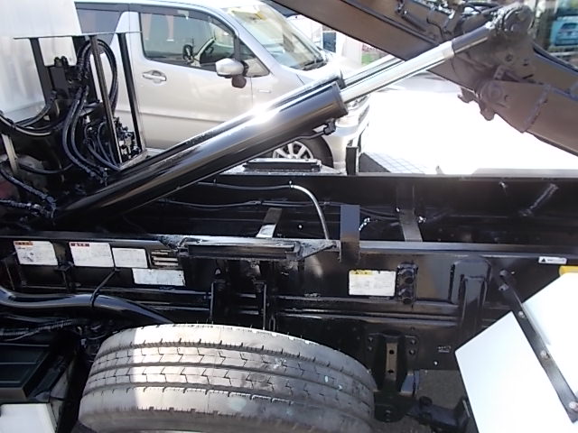 H23年式 デュトロ3トンアームロール4WD|中古トラックの販売・買取・査定のアイナビ