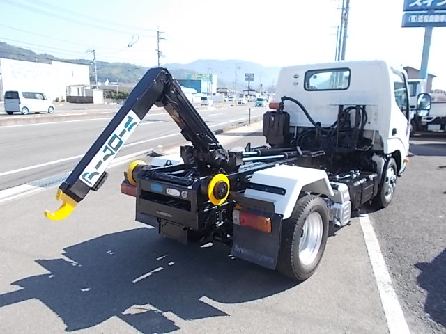 H23年式 デュトロ3トンアームロール4WD|中古トラックの販売・買取・査定のアイナビ