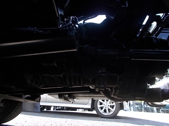 H23年式 デュトロ3トンアームロール4WD|中古トラックの販売・買取・査定のアイナビ