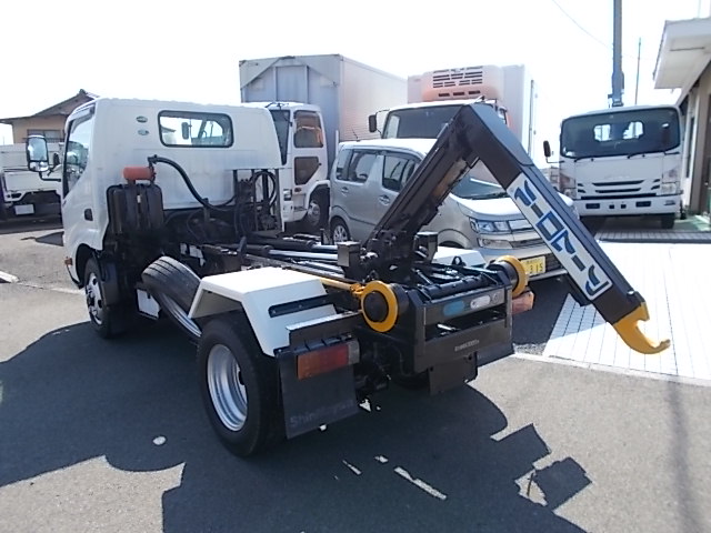 H23年式 デュトロ3トンアームロール4WD|中古トラックの販売・買取・査定のアイナビ