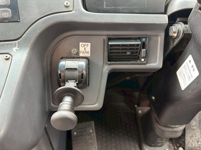 UDトラックススペースアローバス|中古トラックの販売・買取・査定のアイナビ