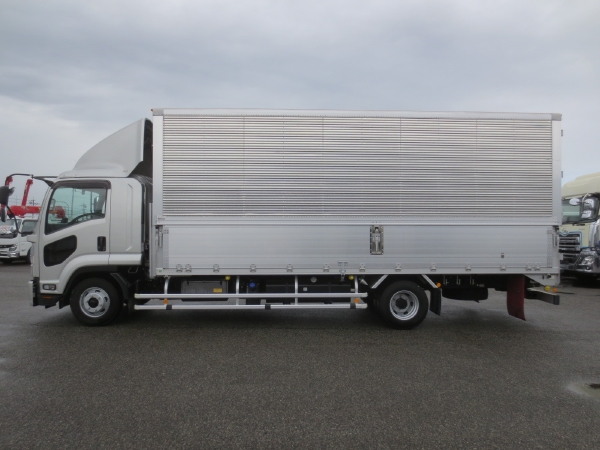 いすゞフォワードアルミウイング|中古トラックの販売・買取・査定のアイナビ