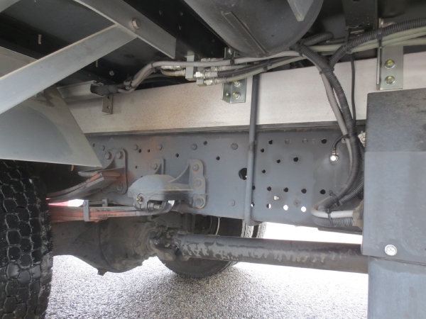 いすゞフォワードアルミウイング|中古トラックの販売・買取・査定のアイナビ