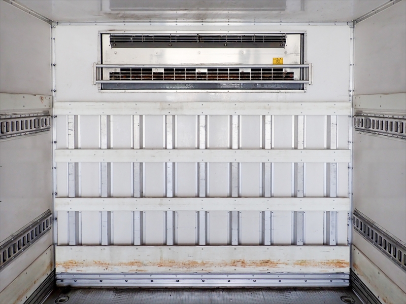 【351329】いすゞ フォワード 低温仕様冷凍車 パワーゲート付|中古トラックの販売・買取・査定のアイナビ