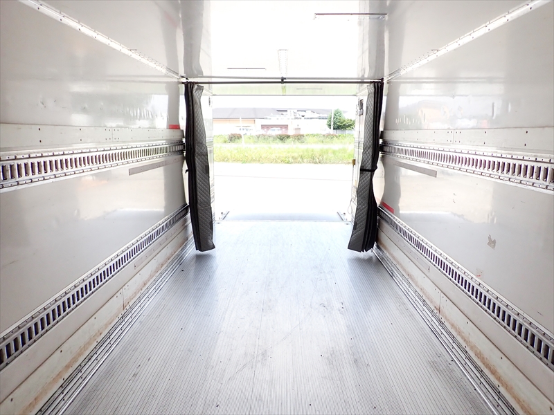 【351329】いすゞ フォワード 低温仕様冷凍車 パワーゲート付|中古トラックの販売・買取・査定のアイナビ