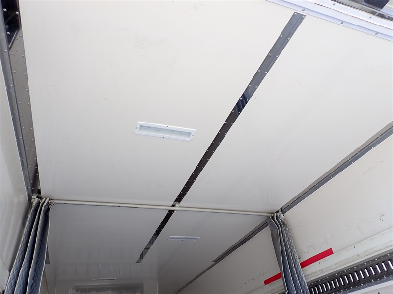 【351329】いすゞ フォワード 低温仕様冷凍車 パワーゲート付|中古トラックの販売・買取・査定のアイナビ