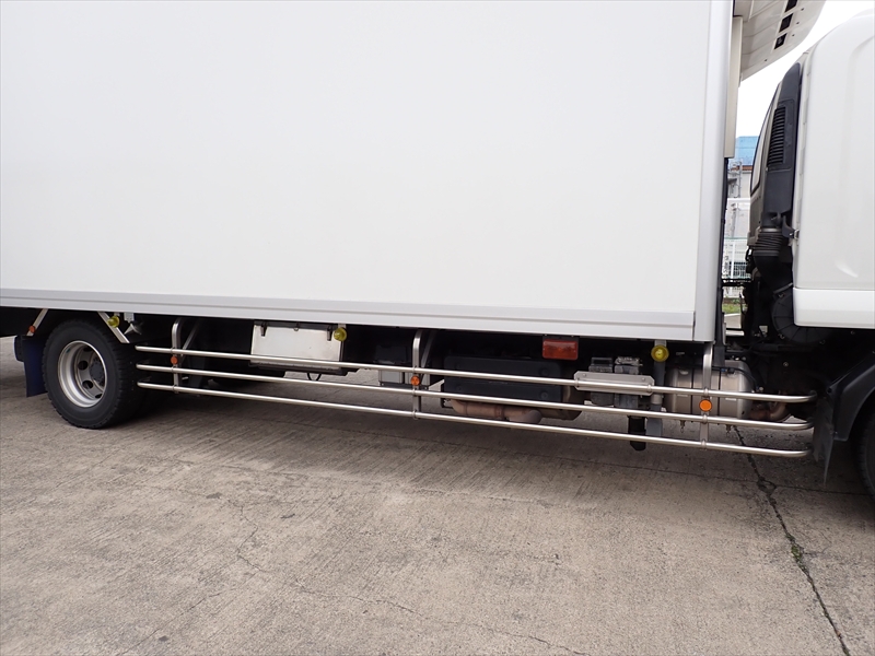 【351329】いすゞ フォワード 低温仕様冷凍車 パワーゲート付|中古トラックの販売・買取・査定のアイナビ