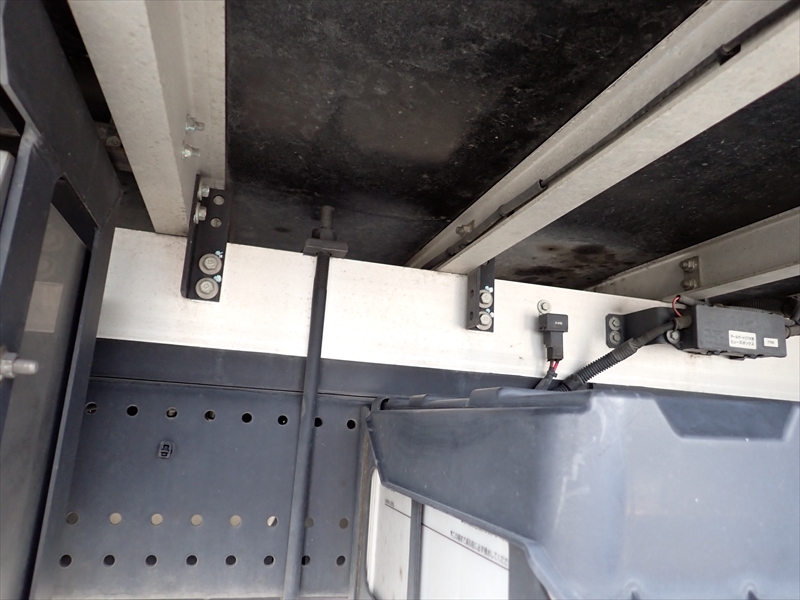 【351329】いすゞ フォワード 低温仕様冷凍車 パワーゲート付|中古トラックの販売・買取・査定のアイナビ