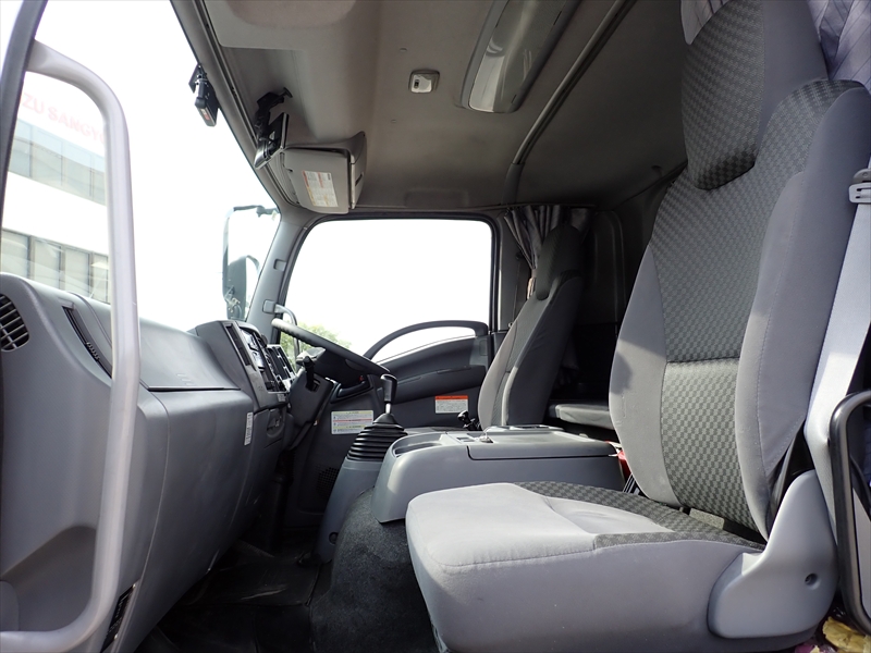 【351329】いすゞ フォワード 低温仕様冷凍車 パワーゲート付|中古トラックの販売・買取・査定のアイナビ