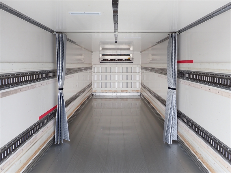 【351325】いすゞ フォワード 低温仕様冷凍車 パワーゲート付|中古トラックの販売・買取・査定のアイナビ