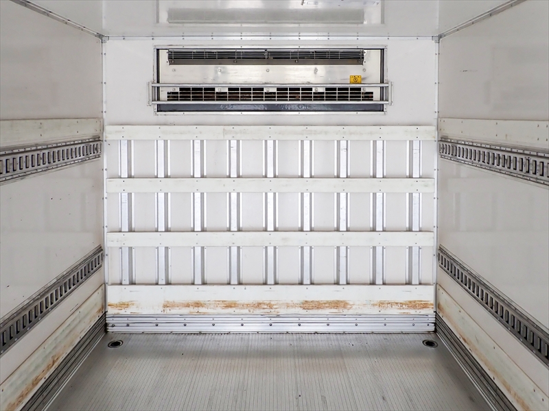 【351325】いすゞ フォワード 低温仕様冷凍車 パワーゲート付|中古トラックの販売・買取・査定のアイナビ