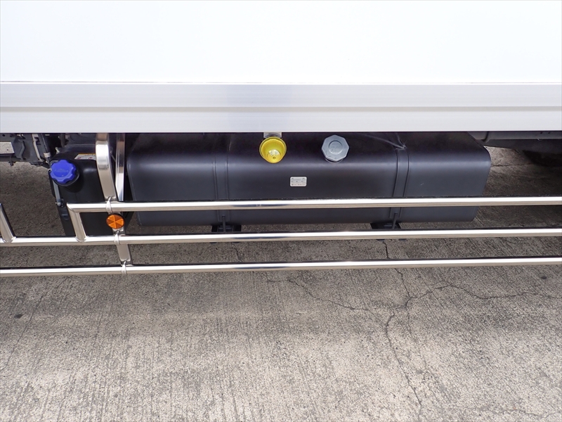 【351325】いすゞ フォワード 低温仕様冷凍車 パワーゲート付|中古トラックの販売・買取・査定のアイナビ