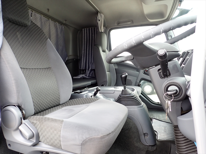 【351325】いすゞ フォワード 低温仕様冷凍車 パワーゲート付|中古トラックの販売・買取・査定のアイナビ