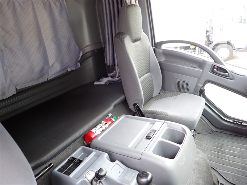 【351325】いすゞ フォワード 低温仕様冷凍車 パワーゲート付|中古トラックの販売・買取・査定のアイナビ