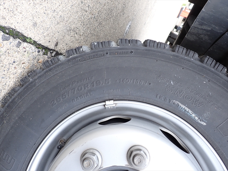 【351325】いすゞ フォワード 低温仕様冷凍車 パワーゲート付|中古トラックの販売・買取・査定のアイナビ