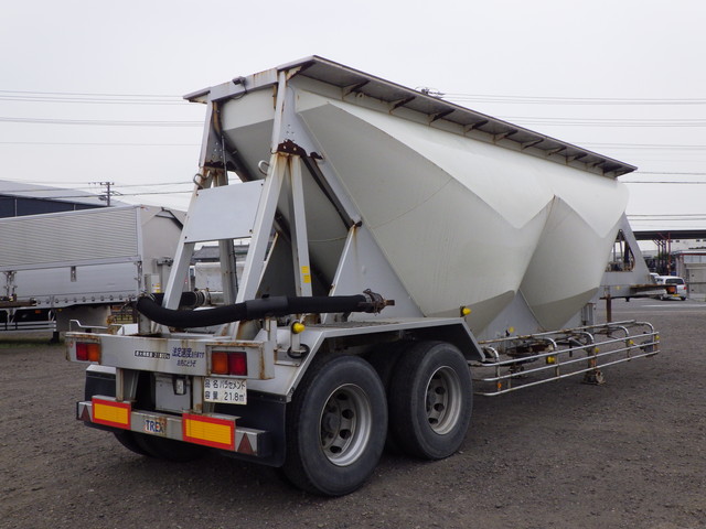 トレクスTNF22401粉粒体運搬セミトレーラー2槽式|中古トラックの販売・買取・査定のアイナビ