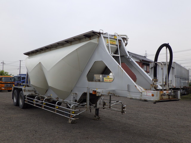 トレクスTNF22401粉粒体運搬セミトレーラー2槽式|中古トラックの販売・買取・査定のアイナビ