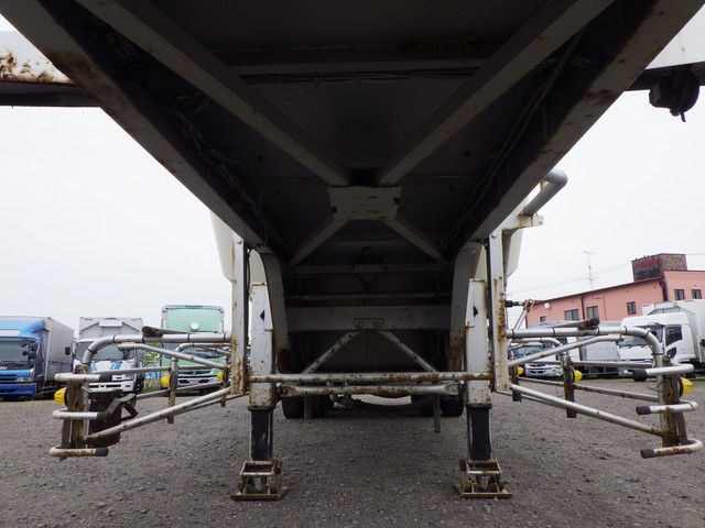 トレクスTNF22401粉粒体運搬セミトレーラー2槽式|中古トラックの販売・買取・査定のアイナビ