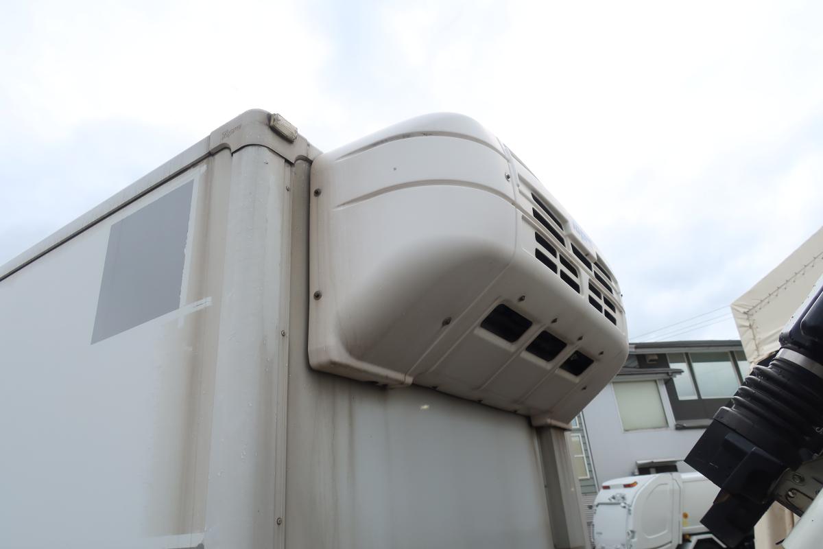 ワイド幅 冷蔵冷凍車 ハイブリッド AT -5℃～30℃設定|中古トラックの販売・買取・査定のアイナビ