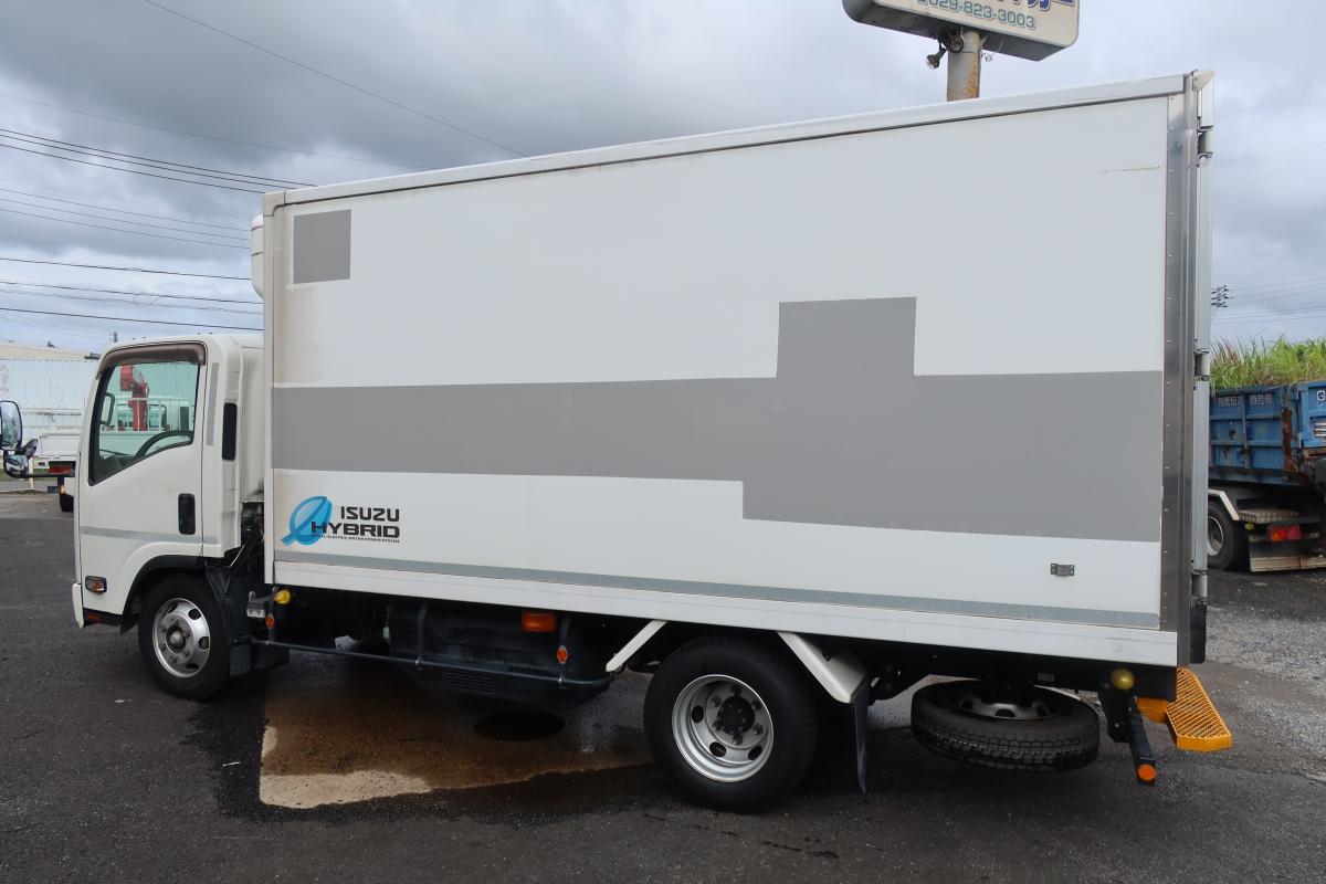 ワイド幅 冷蔵冷凍車 ハイブリッド AT -5℃～30℃設定|中古トラックの販売・買取・査定のアイナビ