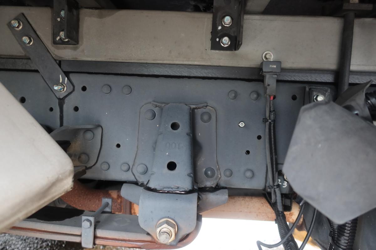 ワイド幅 冷蔵冷凍車 ハイブリッド AT -5℃～30℃設定|中古トラックの販売・買取・査定のアイナビ