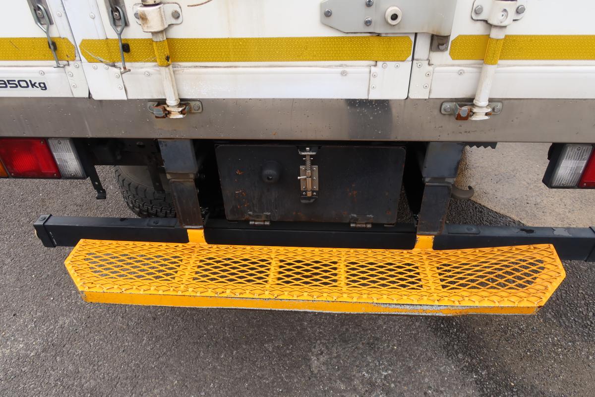 ワイド幅 冷蔵冷凍車 ハイブリッド AT -5℃～30℃設定|中古トラックの販売・買取・査定のアイナビ