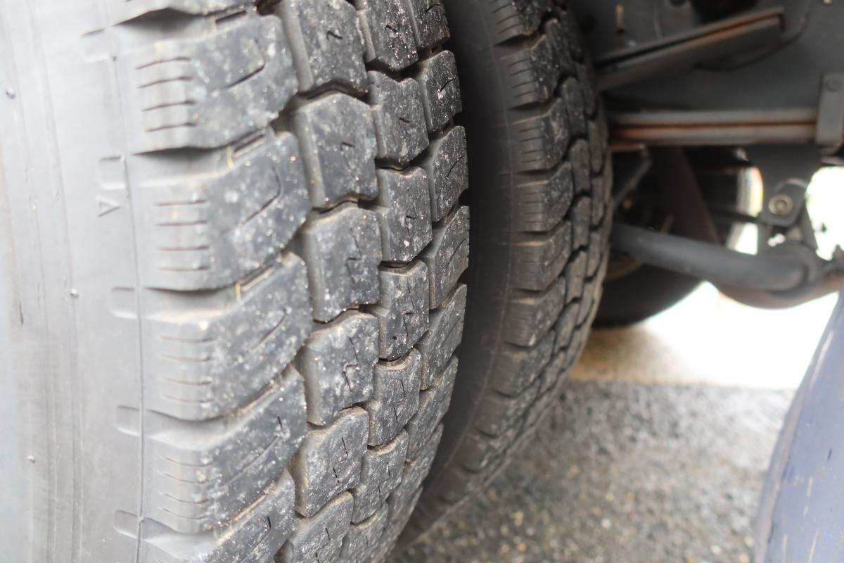 ワイド幅 冷蔵冷凍車 ハイブリッド AT -5℃～30℃設定|中古トラックの販売・買取・査定のアイナビ