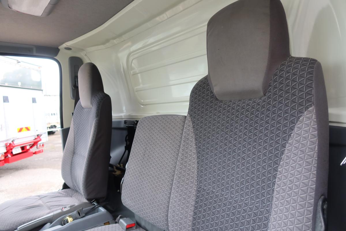 ワイド幅 冷蔵冷凍車 ハイブリッド AT -5℃～30℃設定|中古トラックの販売・買取・査定のアイナビ