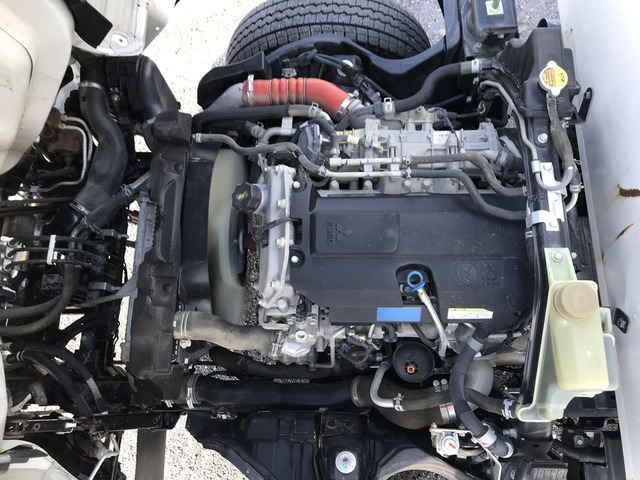 【準中型(5t限定あり)運転可能】三菱ふそうキャンター/5速|中古トラックの販売・買取・査定のアイナビ