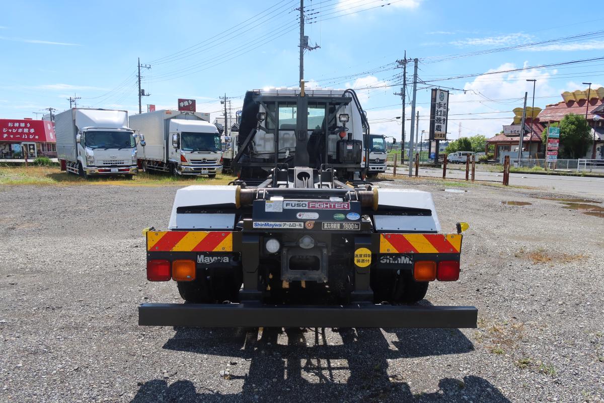 増トンショートキャブ 新明和製アームロール 積載7800kg|中古トラックの販売・買取・査定のアイナビ
