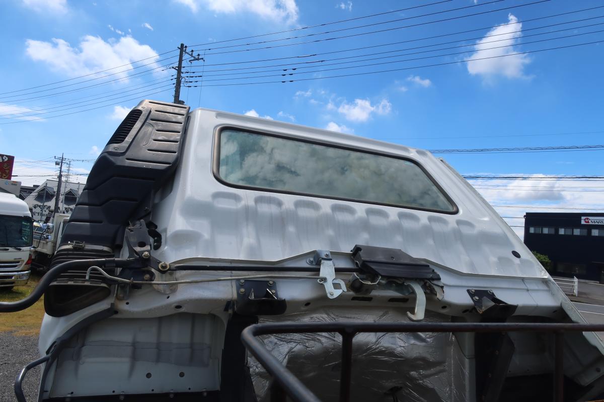 増トンショートキャブ 新明和製アームロール 積載7800kg|中古トラックの販売・買取・査定のアイナビ