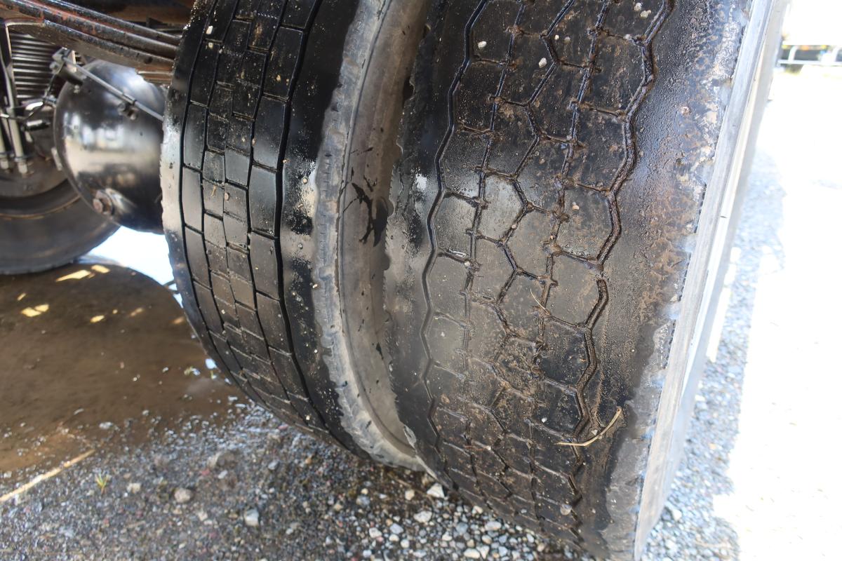 増トンショートキャブ 新明和製アームロール 積載7800kg|中古トラックの販売・買取・査定のアイナビ