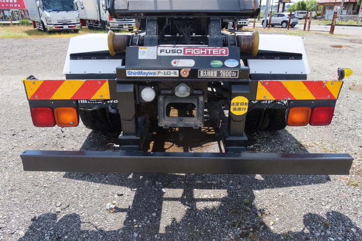 増トンショートキャブ 新明和製アームロール 積載7800kg|中古トラックの販売・買取・査定のアイナビ