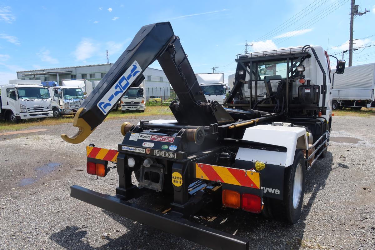 増トンショートキャブ 新明和製アームロール 積載7800kg|中古トラックの販売・買取・査定のアイナビ