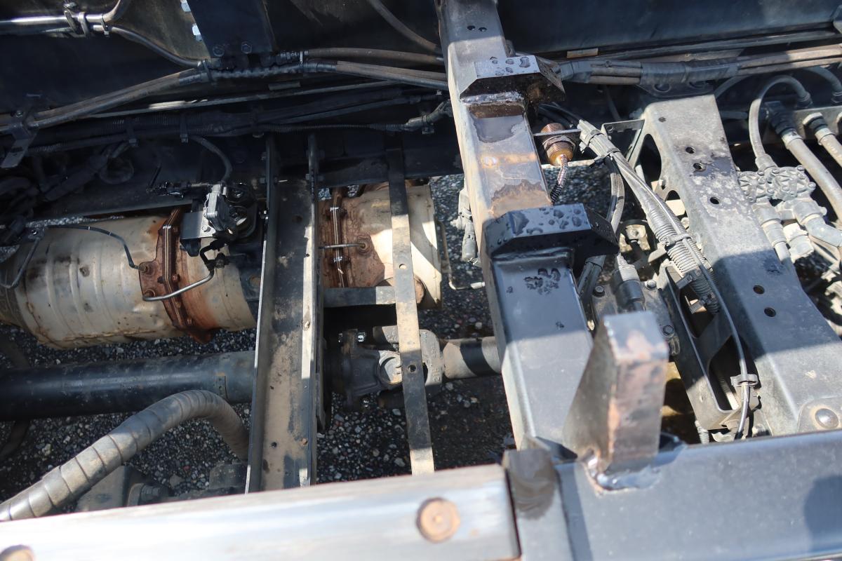 増トンショートキャブ 新明和製アームロール 積載7800kg|中古トラックの販売・買取・査定のアイナビ