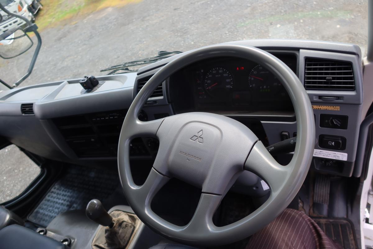 増トンショートキャブ 新明和製アームロール 積載7800kg|中古トラックの販売・買取・査定のアイナビ