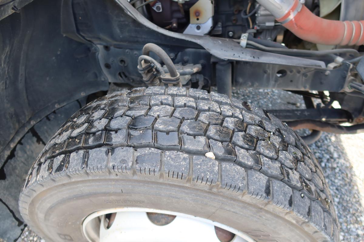 増トンショートキャブ 新明和製アームロール 積載7800kg|中古トラックの販売・買取・査定のアイナビ