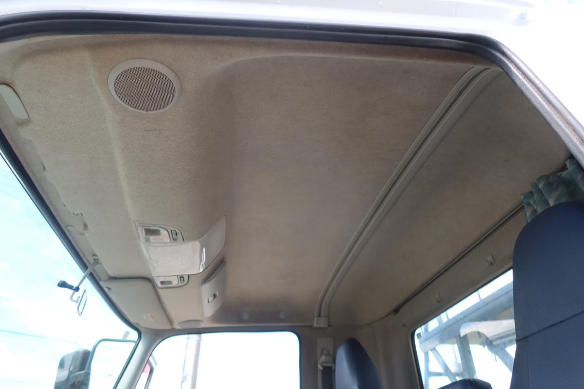 増トンショートキャブ 新明和製アームロール 積載7800kg|中古トラックの販売・買取・査定のアイナビ