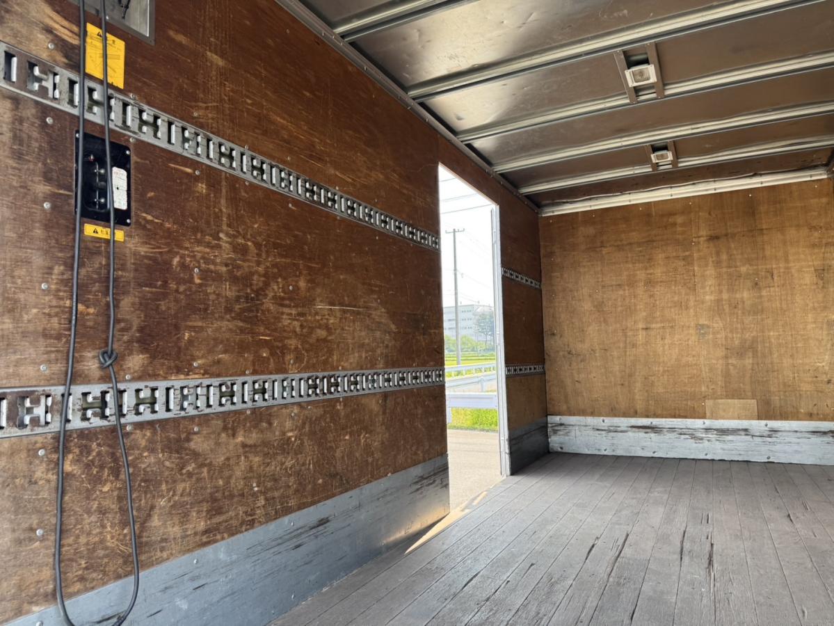 平成24年キャンターアルミバンパワーゲート車検付き|中古トラックの販売・買取・査定のアイナビ