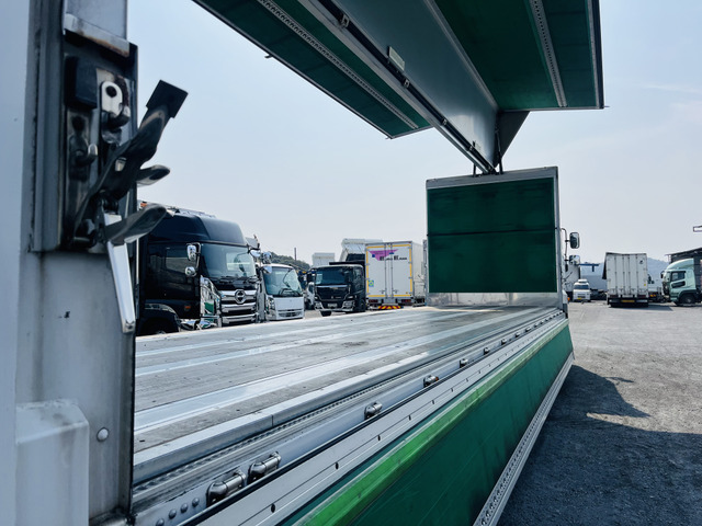 【希少10輪/エアジョルダー付】H.25年日野/プロフィア|中古トラックの販売・買取・査定のアイナビ