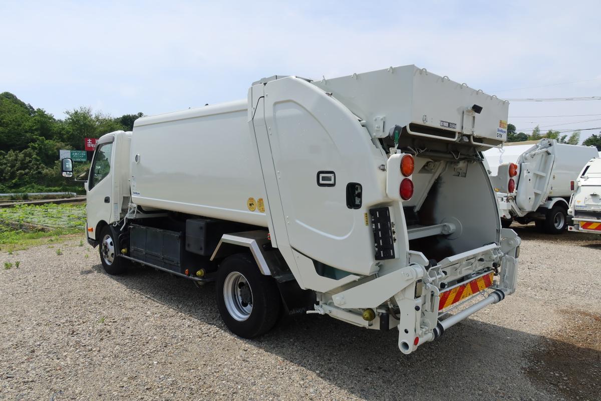 デュトロ ワイド 巻き込みパッカー車 新明和製7.3立米|中古トラックの販売・買取・査定のアイナビ