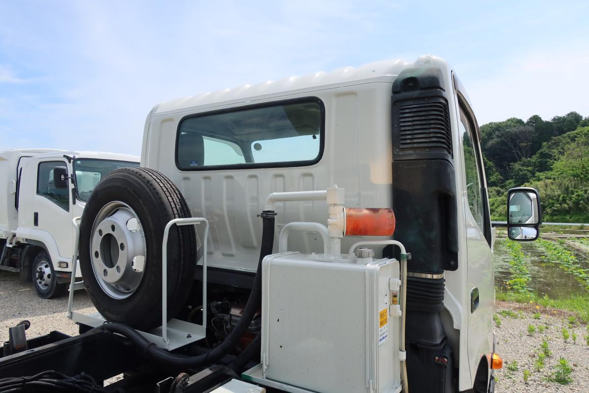 デュトロ ワイド 巻き込みパッカー車 新明和製7.3立米|中古トラックの販売・買取・査定のアイナビ