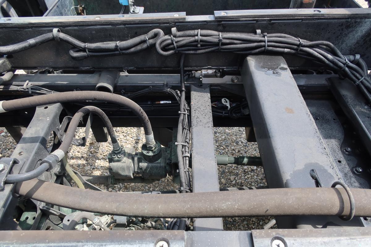 デュトロ ワイド 巻き込みパッカー車 新明和製7.3立米|中古トラックの販売・買取・査定のアイナビ