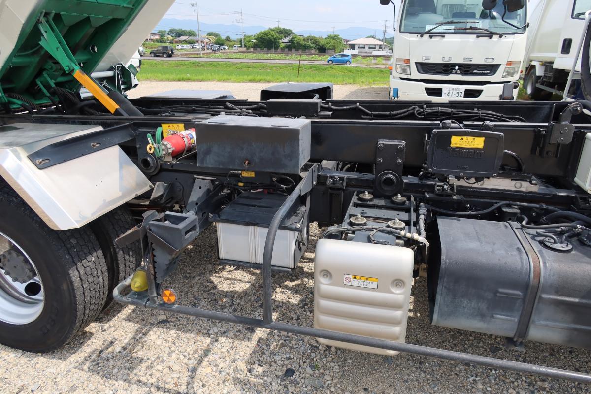 デュトロ ワイド 巻き込みパッカー車 新明和製7.3立米|中古トラックの販売・買取・査定のアイナビ