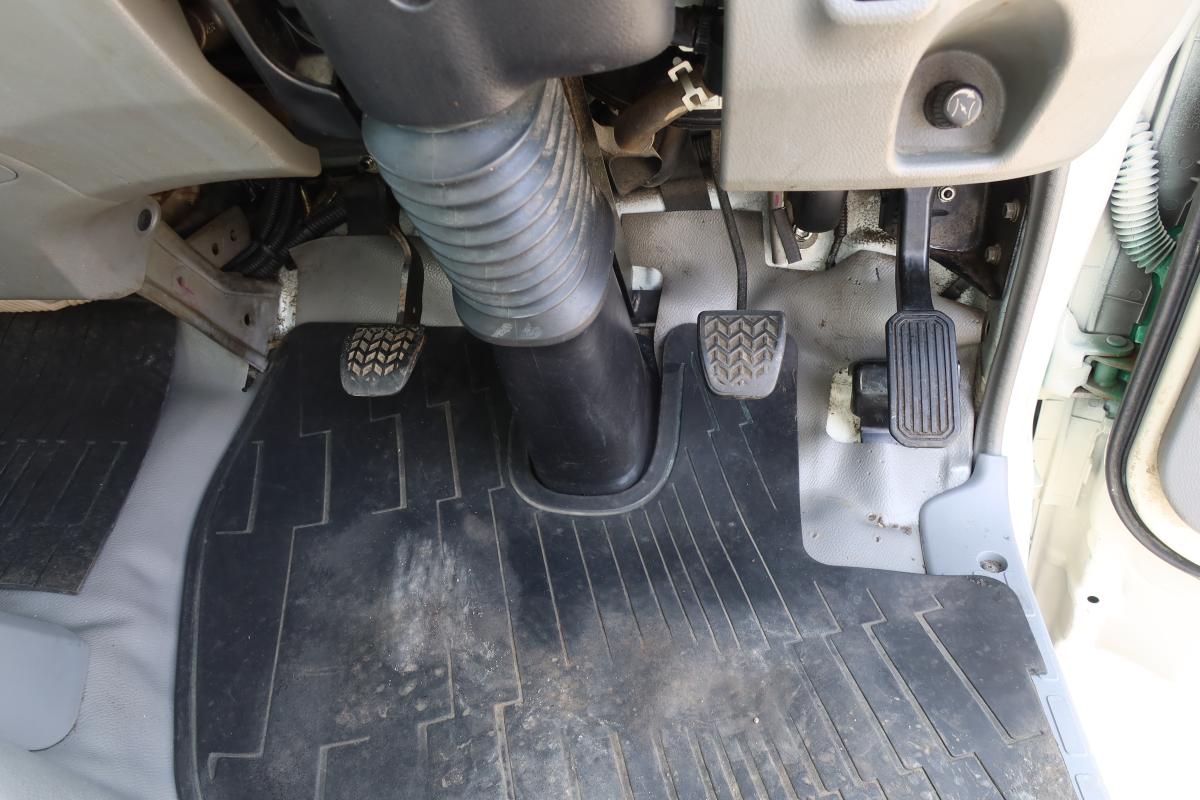 デュトロ ワイド 巻き込みパッカー車 新明和製7.3立米|中古トラックの販売・買取・査定のアイナビ