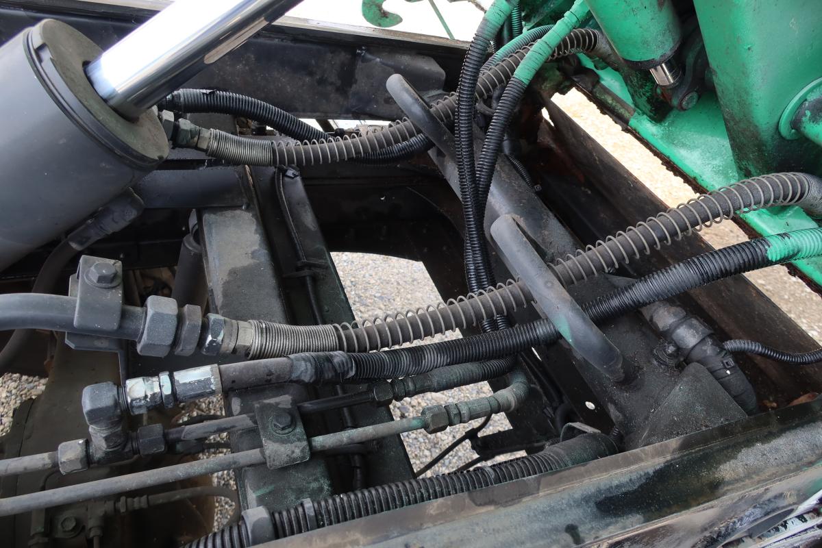 デュトロ ワイド 巻き込みパッカー車 新明和製7.3立米|中古トラックの販売・買取・査定のアイナビ