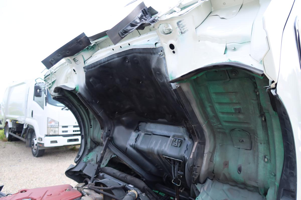 デュトロ ワイド 巻き込みパッカー車 新明和製7.3立米|中古トラックの販売・買取・査定のアイナビ