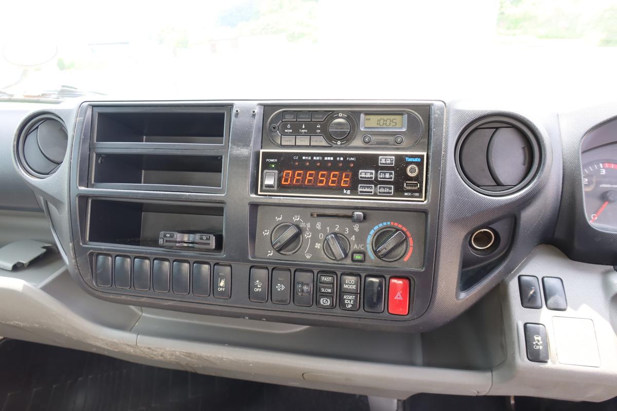 デュトロ ワイド 巻き込みパッカー車 新明和製7.3立米|中古トラックの販売・買取・査定のアイナビ