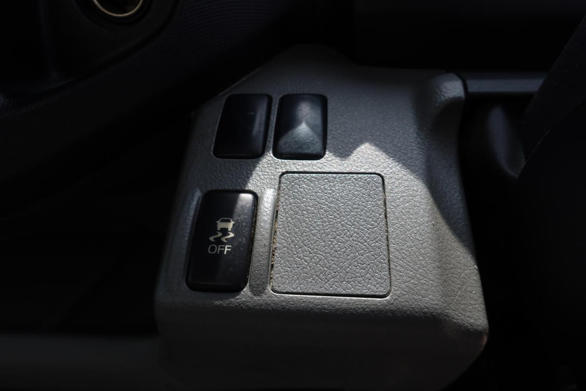 デュトロ ワイド 巻き込みパッカー車 新明和製7.3立米|中古トラックの販売・買取・査定のアイナビ