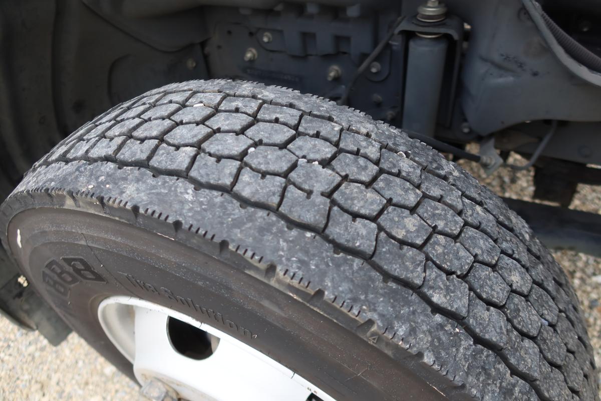 デュトロ ワイド 巻き込みパッカー車 新明和製7.3立米|中古トラックの販売・買取・査定のアイナビ